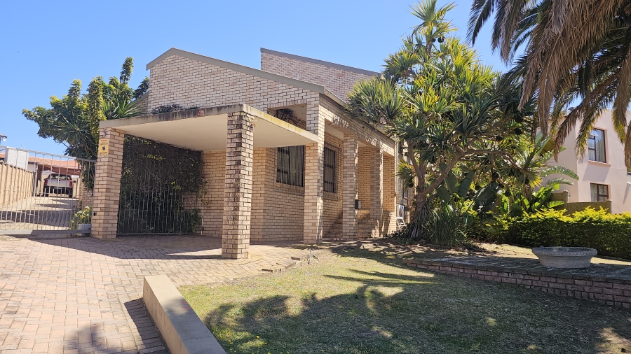3 Bedroom Property for Sale in Wavecrest Eastern Cape
